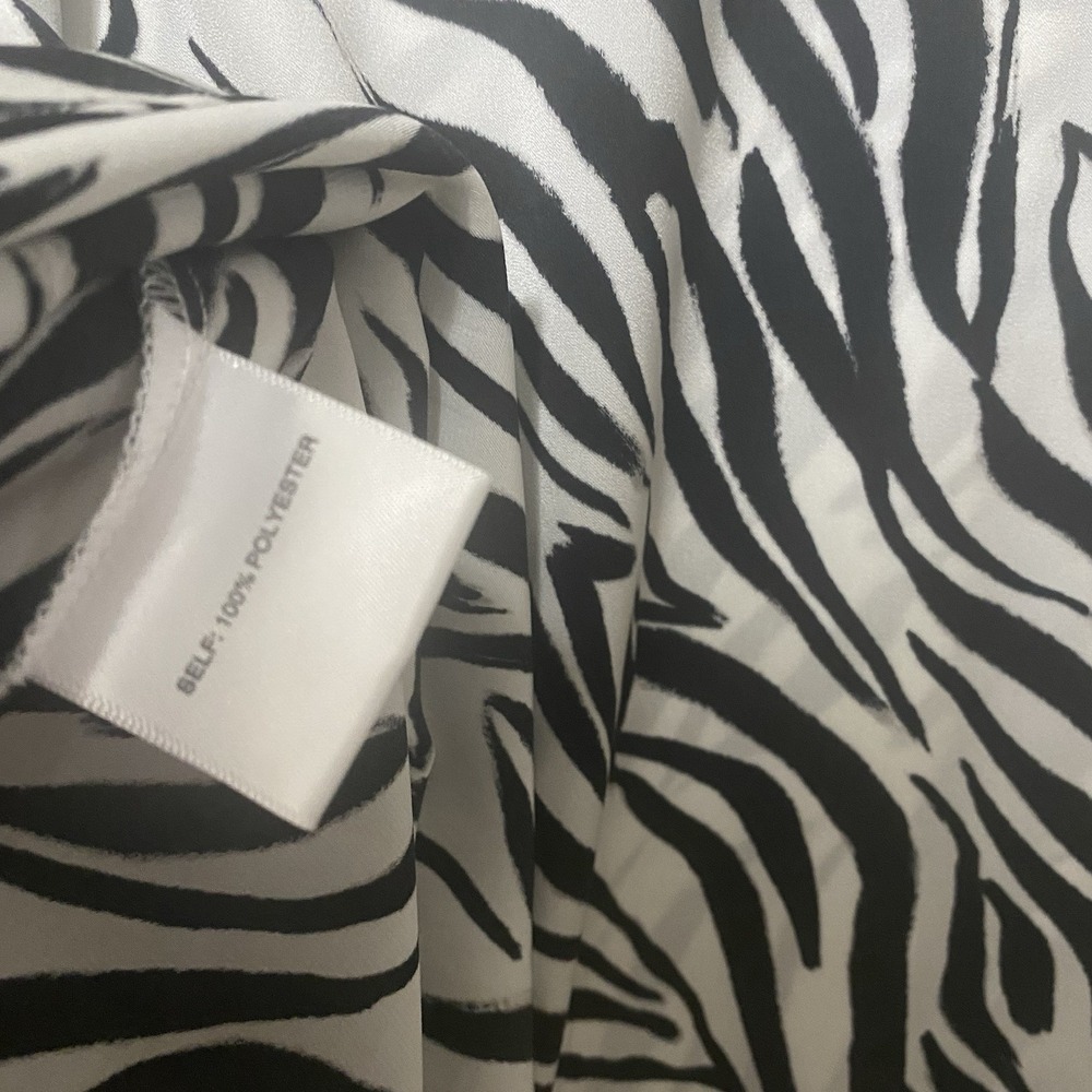 Rose Olive Top Women 2X Black White Zebra Print Button Band‎ Collar Tunic Flowy - Picture 7 of 8